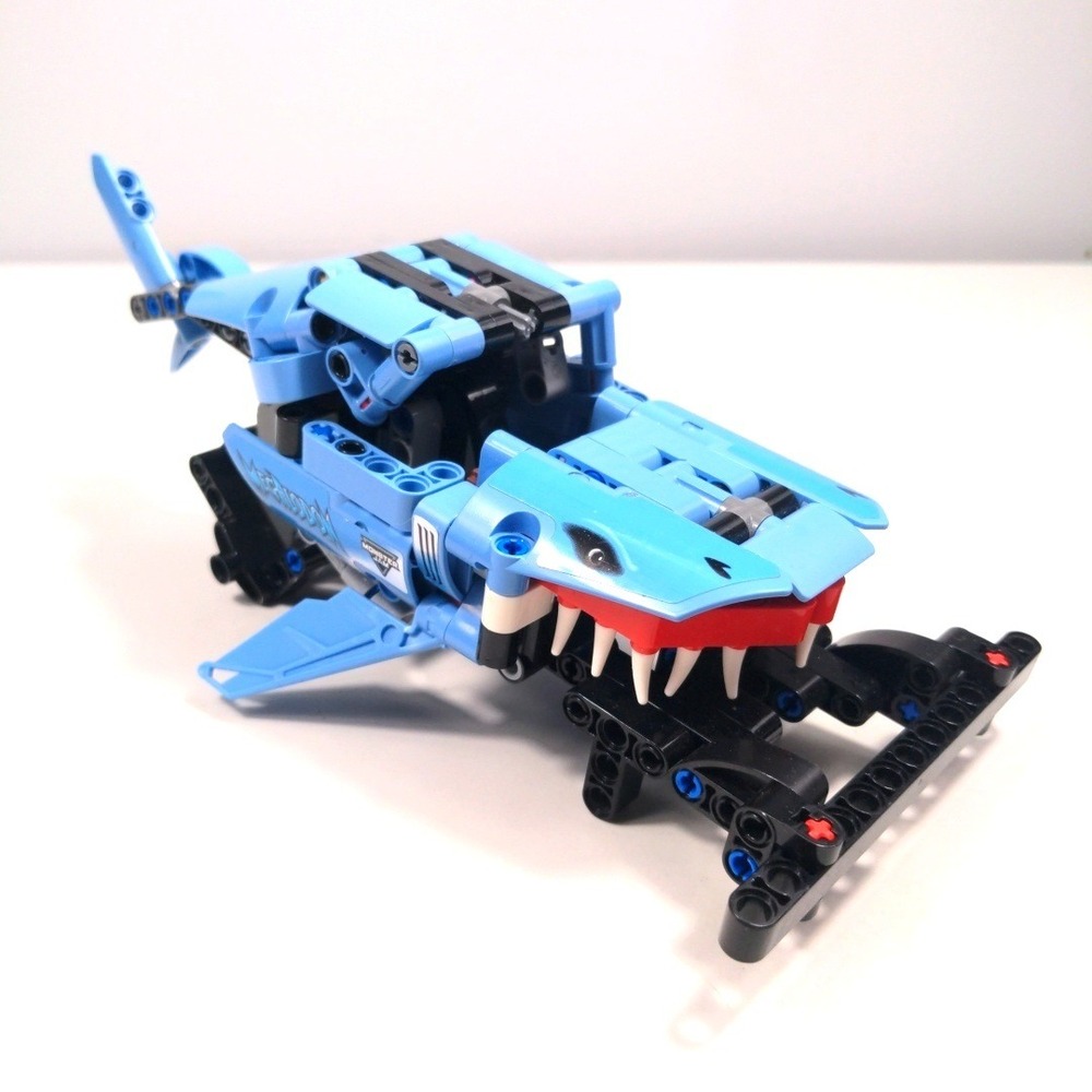 LEGO Technic 42134 Monster Jam Megalodon Shark Pull-Back Truck Toy Blue 2022‎